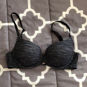 EUC- PINK Victoria’s Secret Wear Everywhere Bra